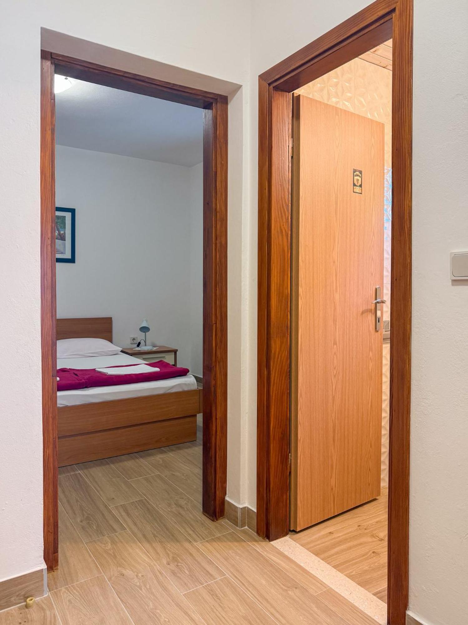 Niko Appartement *